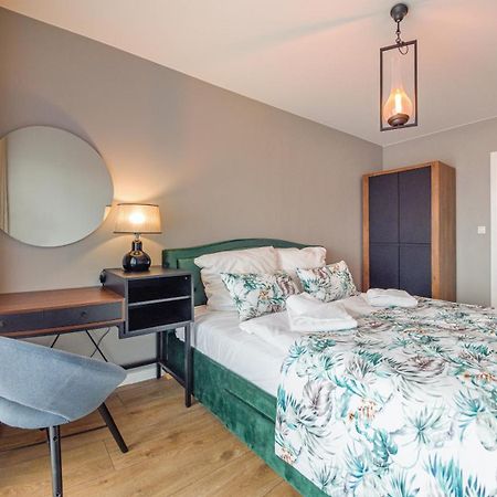 Apartament Czarna Perla Z Garazem 7 E Perlowa Przystan - Holiday City Kolobrzeg Dış mekan fotoğraf