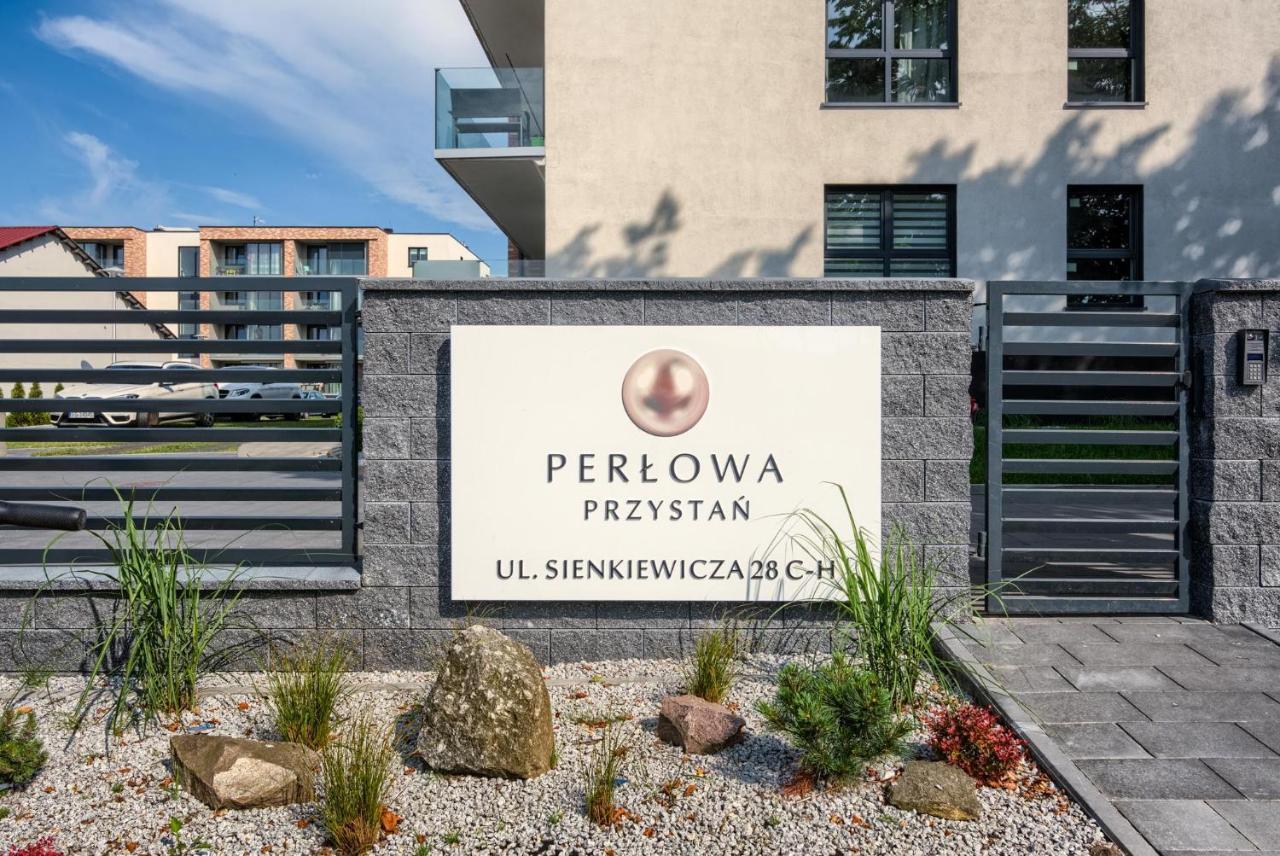 Apartament Czarna Perla Z Garazem 7 E Perlowa Przystan - Holiday City Kolobrzeg Dış mekan fotoğraf